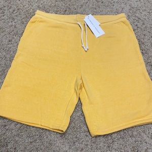 Men's Shorts - size L